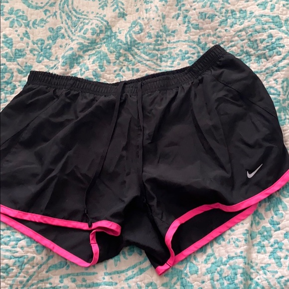 Black Nike running shorts - Picture 1 of 5
